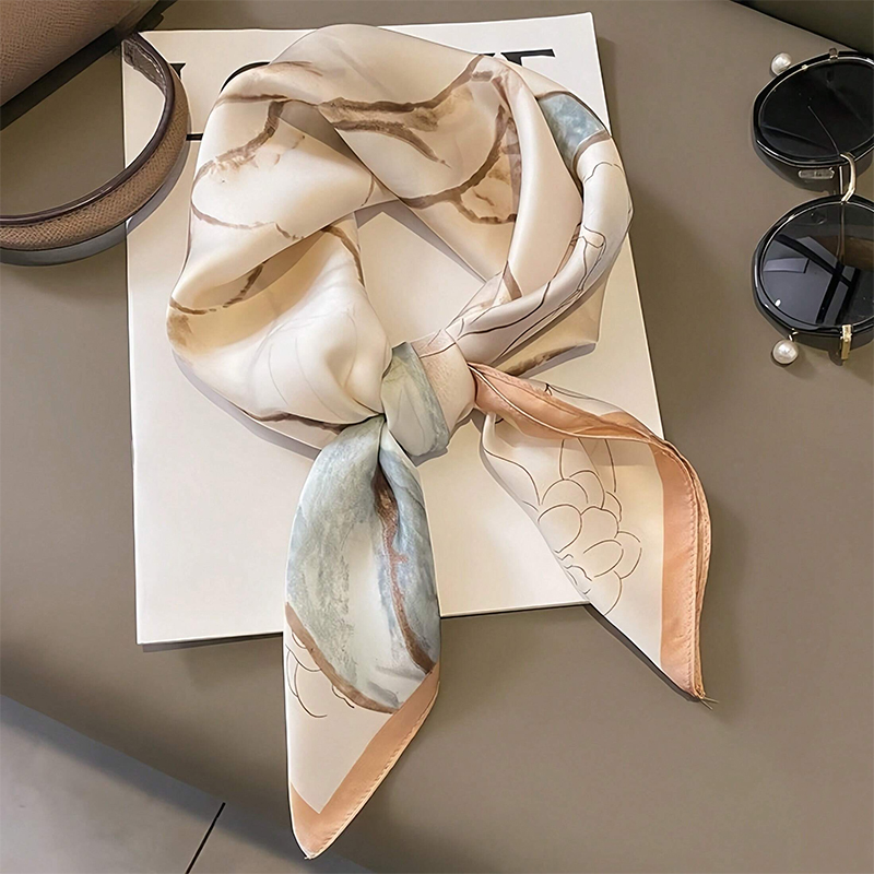 Luxury Bags For Summer - 2024 デザインファッションプリントサテンスクエアシルクスカーフ女性のためのハンドバッグリストラップ女性スカーフショールネッカチーフスカーフ高級